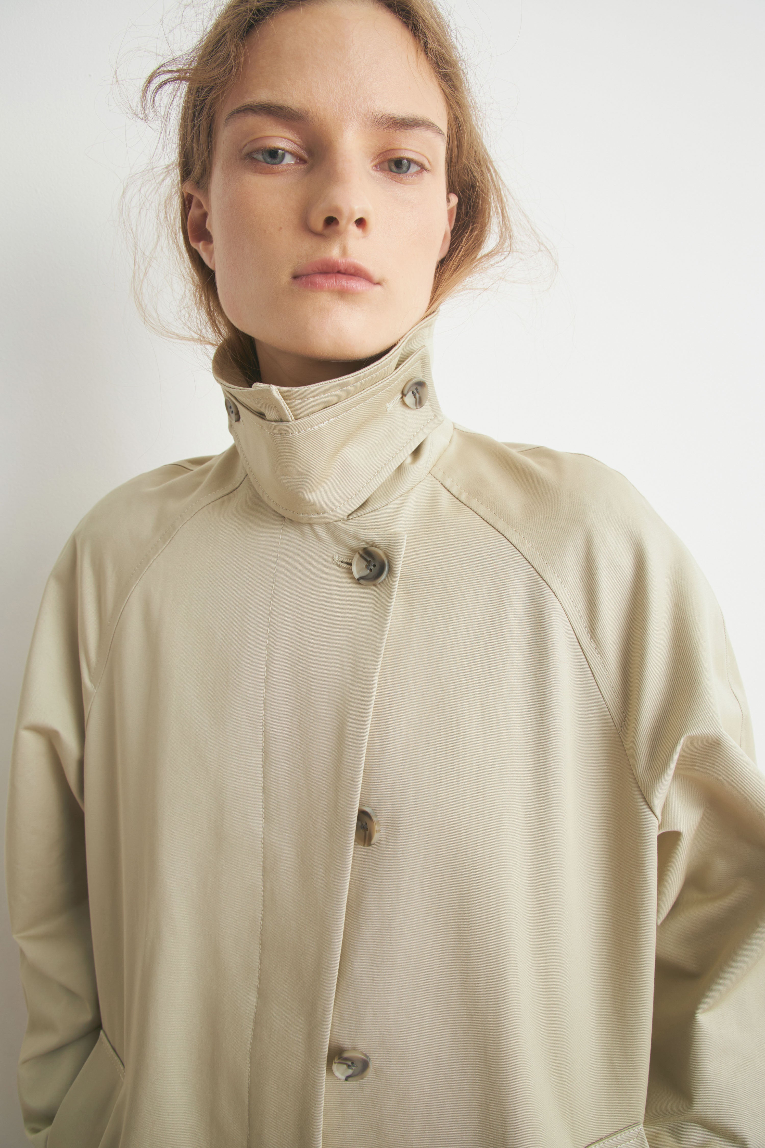 LIGHT KHAKI
